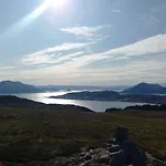 Unik Og Moderne Microhytte Med Utsikt Mot Havet 40 A Otterlei Casa de Férias *
