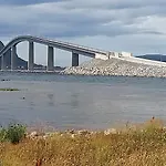 Unik Og Moderne Microhytte Med Utsikt Mot Havet 40 A Otterlei Casa de Férias Longva