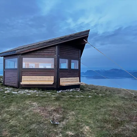 Unik Og Moderne Med Utsikt Mot Havet *