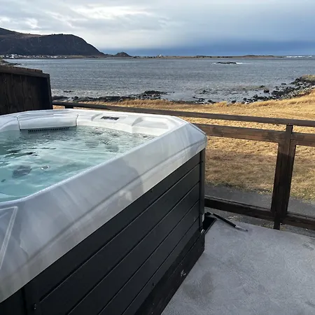 Unik Og Moderne Med Utsikt Mot Havet Feriehus *