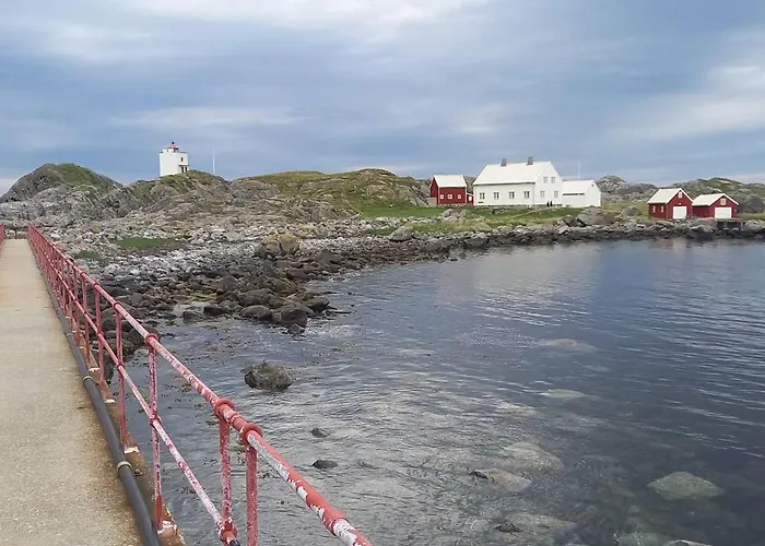 Unik Og Moderne Microhytte Med Utsikt Mot Havet 40 A Otterlei Tatil Evi